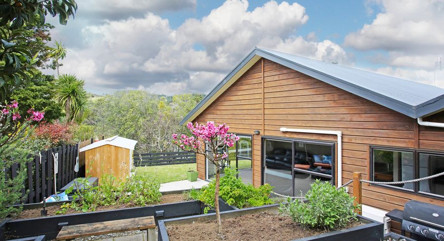  at 10 Redmount Place, Red Hill, Papakura