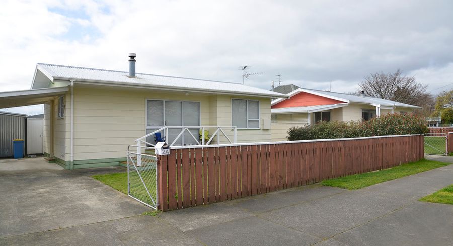  at 278 High Street North, Carterton