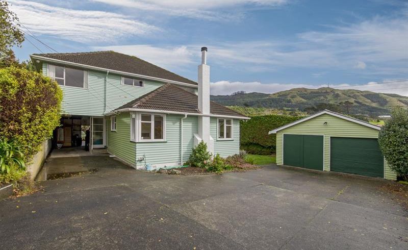  at 63 Bell Street, Tawa, Wellington