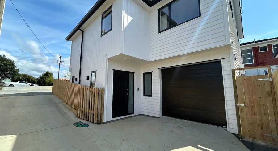  at 215A Forrest Hill Road, Forrest Hill, North Shore City, Auckland