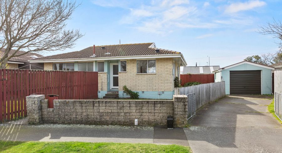  at 2/68 Kawau Crescent, Bromley, Christchurch City, Canterbury