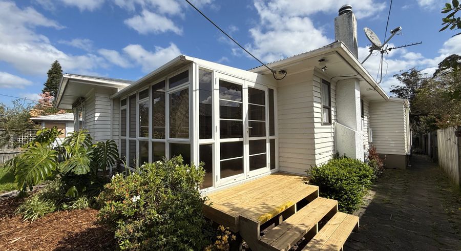  at 12 Sherrybrooke Place, Sunnyvale, Waitakere City, Auckland