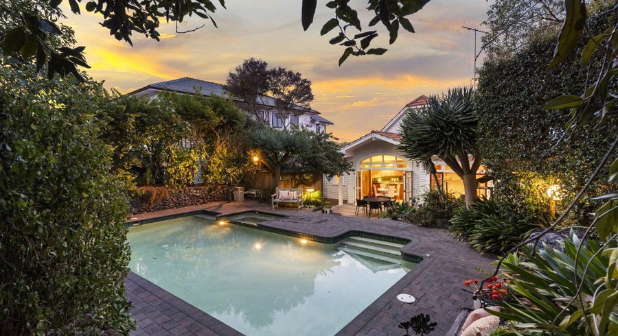  at 16 Ridings Road, Remuera, Auckland City, Auckland