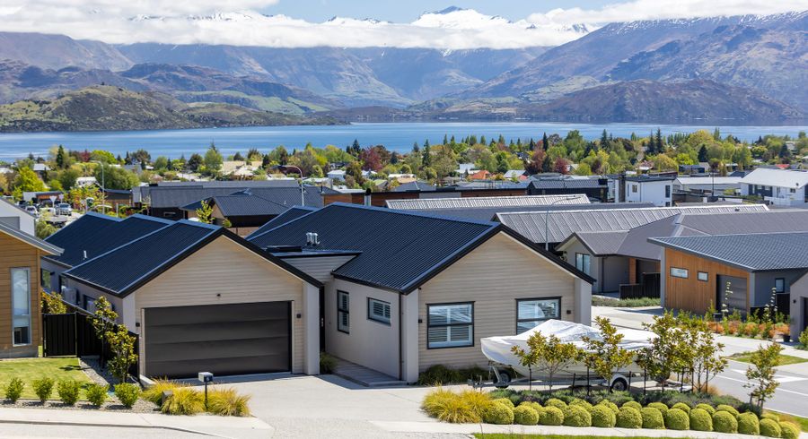 at 6 The Heights Avenue, Wanaka