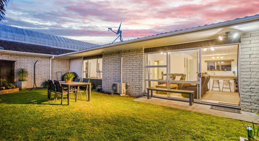  at 2/29 Garelja Road, Henderson, Waitakere City, Auckland