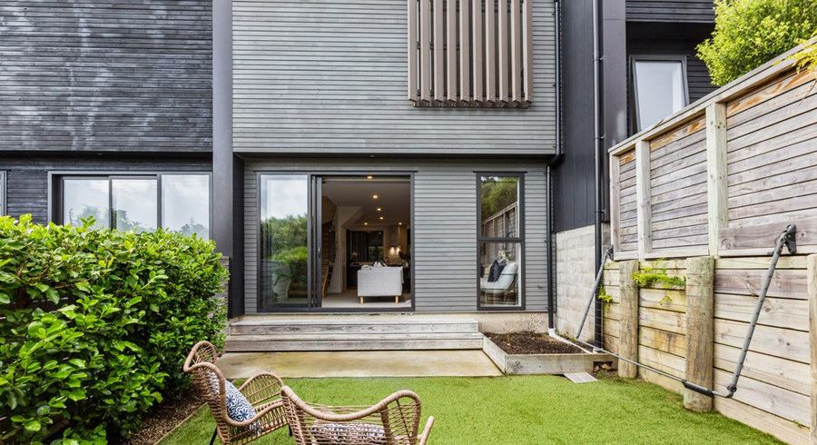  at 11/80 Seatoun Heights Road, Seatoun, Wellington, Wellington