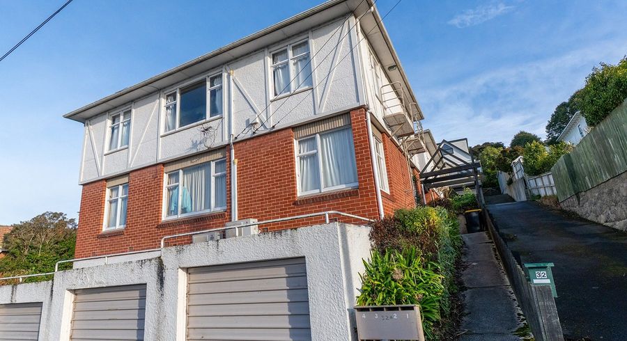  at Flat 4/32A Royal Terrace, North Dunedin, Dunedin, Otago