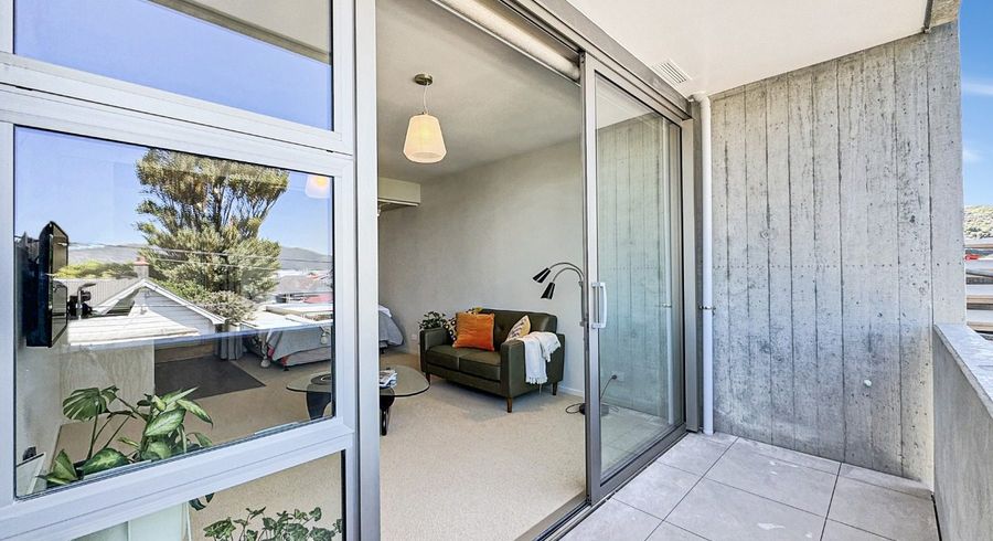  at 104/2 Campbell Terrace, Petone, Lower Hutt