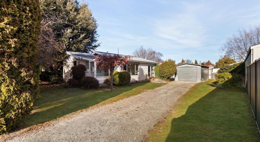  at 10 Adamson Drive, Arrowtown, Arrowtown