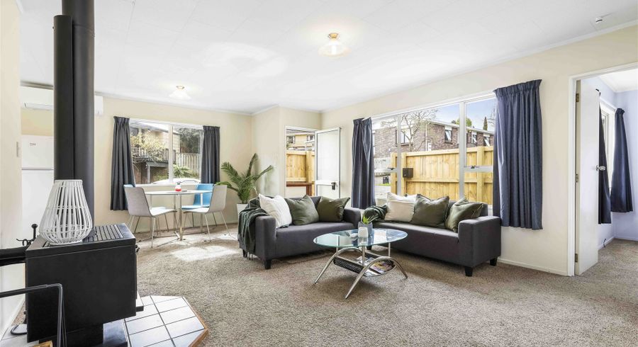  at 22 Homestead Place, Glenview, Hamilton