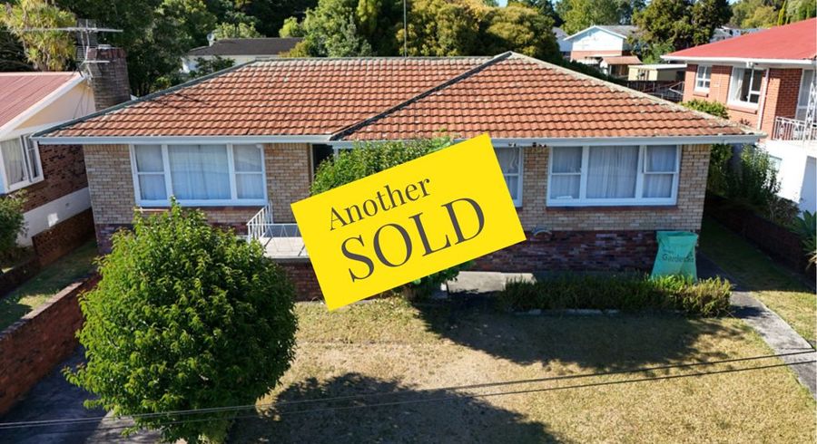  at 32 Collie Street, Hillpark, Auckland