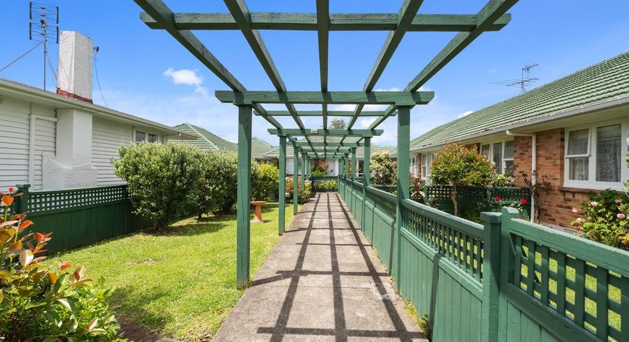  at 2/53 Kings Road, Panmure, Auckland City, Auckland