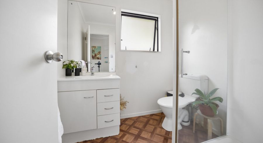  at 115 Wharf Road, Te Atatu Peninsula, Waitakere City, Auckland