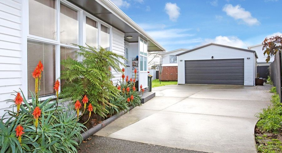  at 3 Olive Crescent, Papatoetoe, Auckland