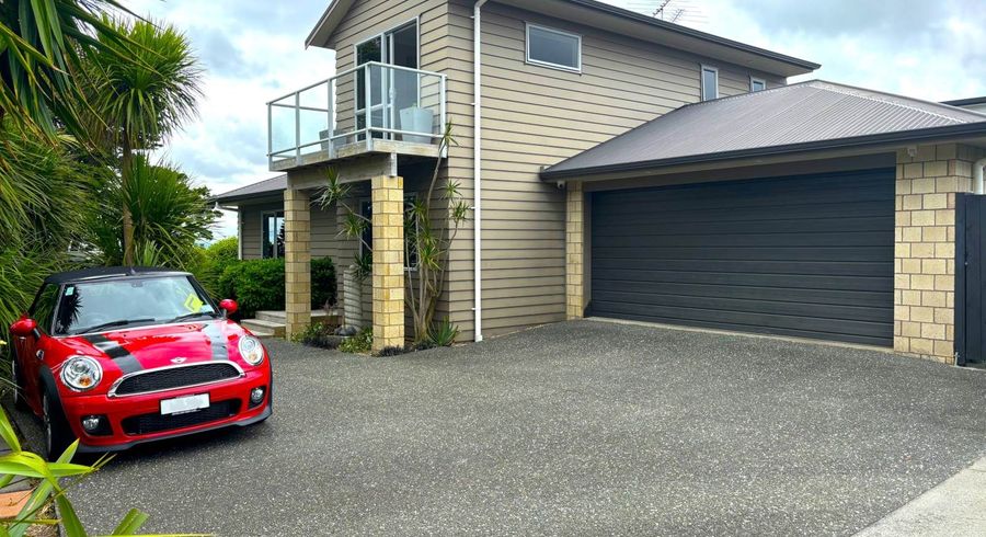 at 6A Ava Avenue, Titirangi, Auckland
