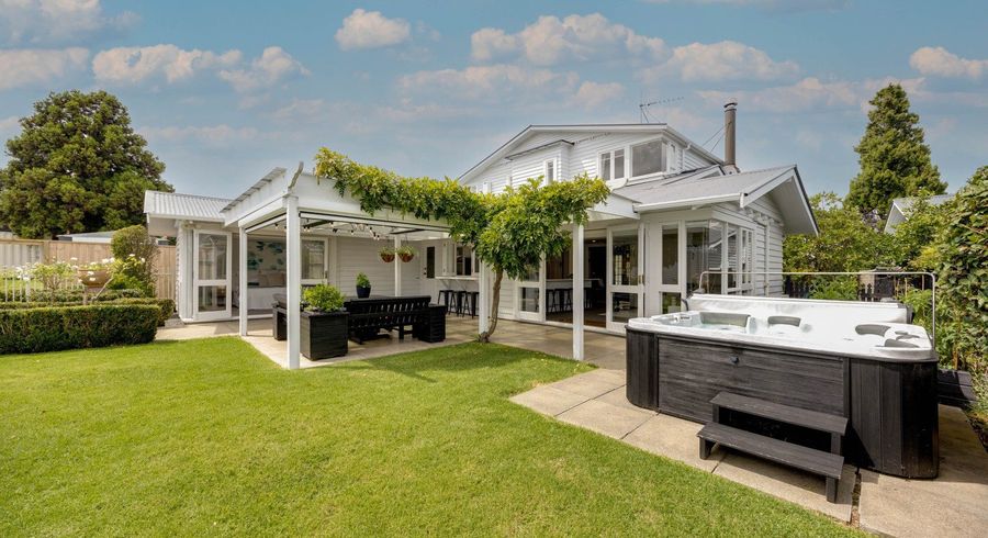  at 10 New Windsor Road, Avondale, Auckland City, Auckland