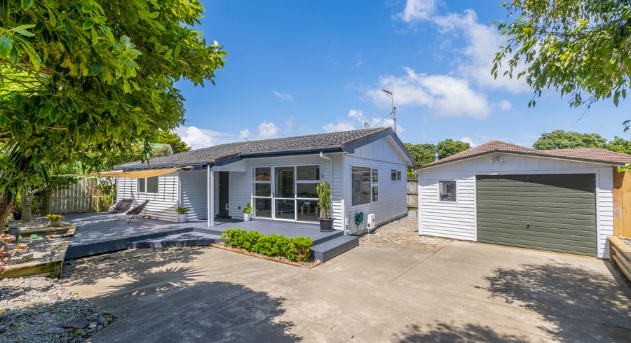  at 15 Watson Drive, Paraparaumu Beach, Paraparaumu
