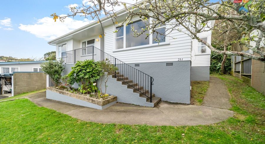  at 231 Dowse Drive, Maungaraki, Lower Hutt