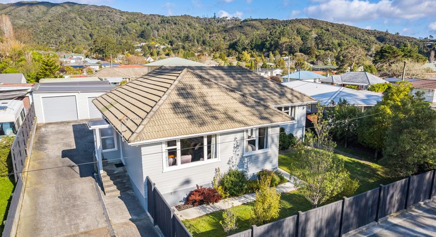  at 4 Lowry Crescent, Stokes Valley, Lower Hutt