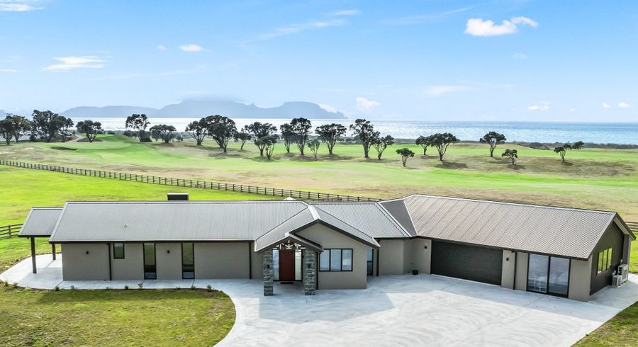  at 3295 State Highway 1, Waipu, Whangarei, Northland