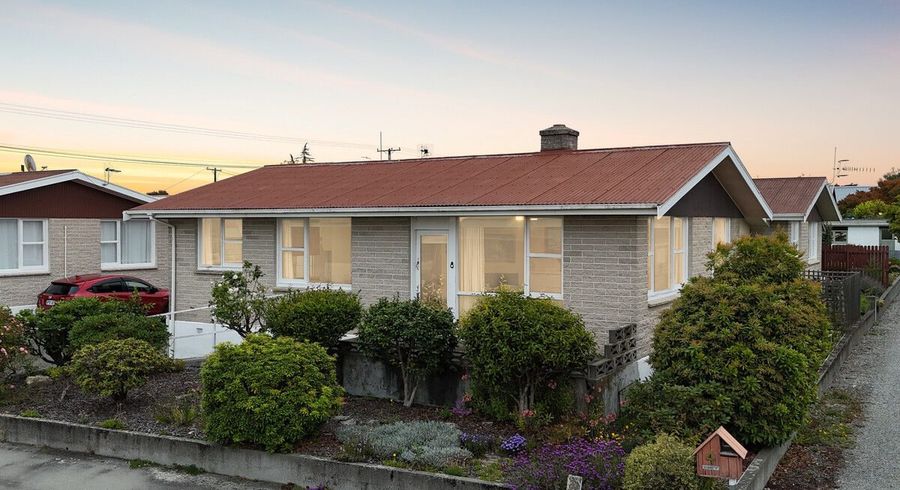  at 2 Hillsden Place, Glenwood, Timaru