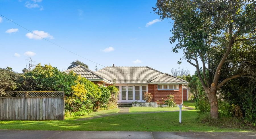  at 19 Mahoe Street, Otaki Beach, Otaki