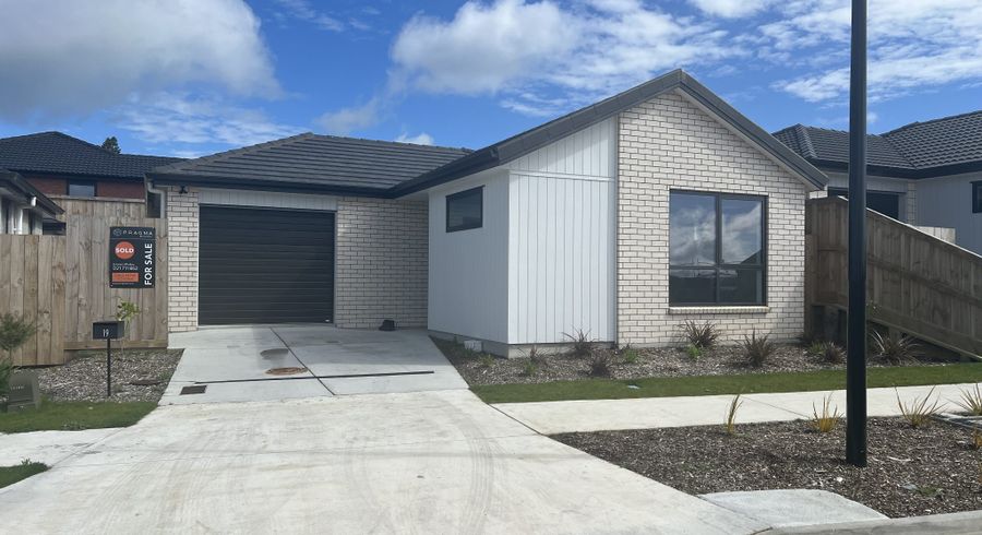  at 19 Scenic Rise, Rototuna North, Hamilton