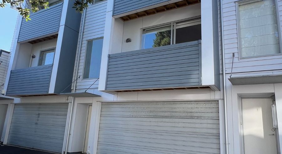  at 3/3 Wagener Place, Mount Albert, Auckland