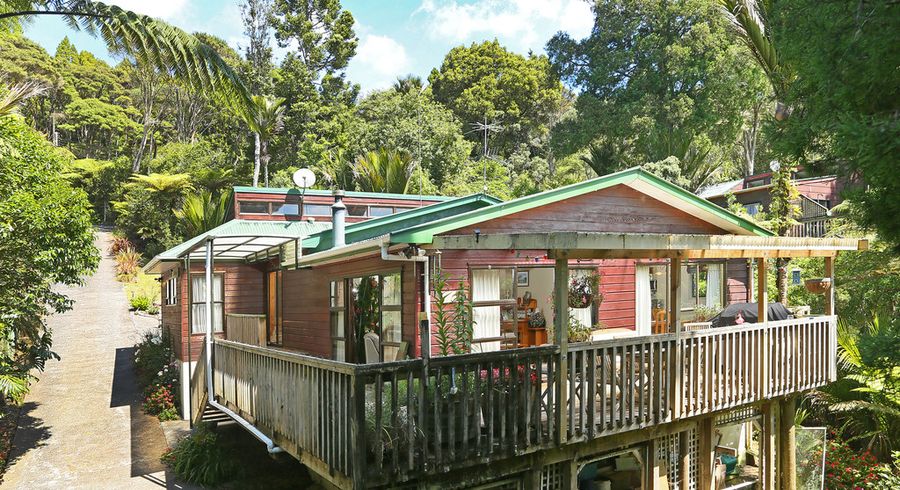  at 40 Napuka Road, Henderson Valley, Auckland