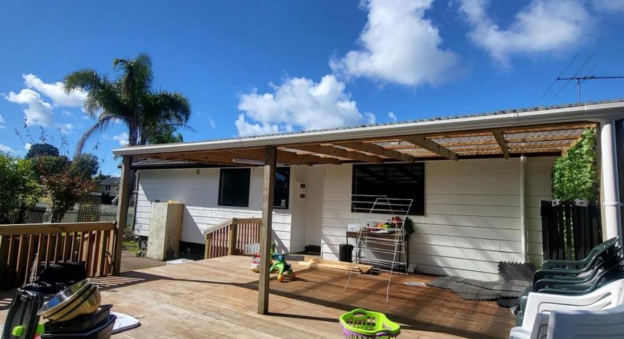  at 4 Kayle Glen, West Harbour, Auckland