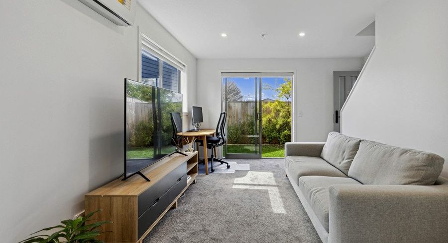  at 9/22 Denver Avenue, Sunnyvale, Auckland