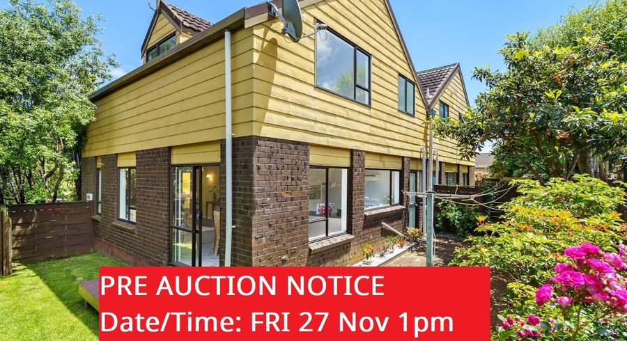  at 4/58 Hayr Road, Three Kings, Auckland