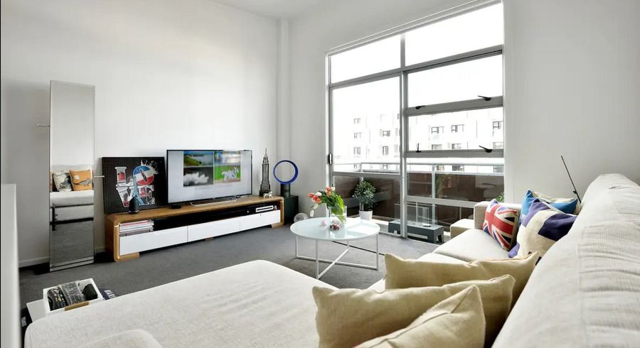  at 8/3 Ngahura Street, Eden Terrace, Auckland