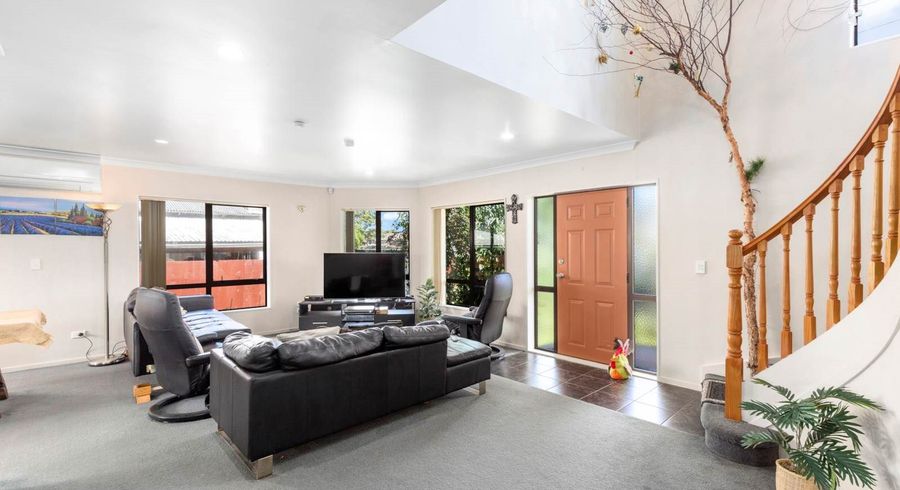  at 1 Plymouth Place, Papatoetoe, Auckland