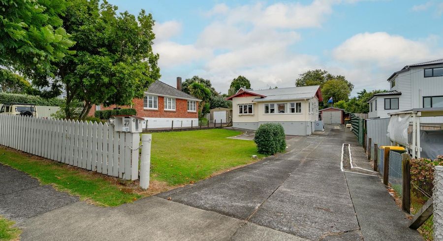  at 41 Hutchinson Avenue, New Lynn, Waitakere City, Auckland