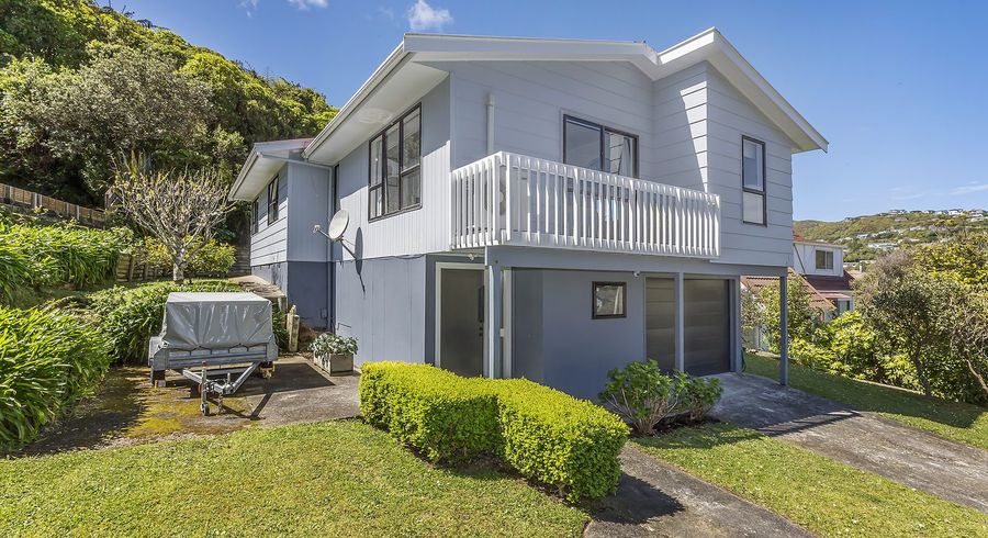  at 4 Percy Dyett Drive, Karori, Wellington