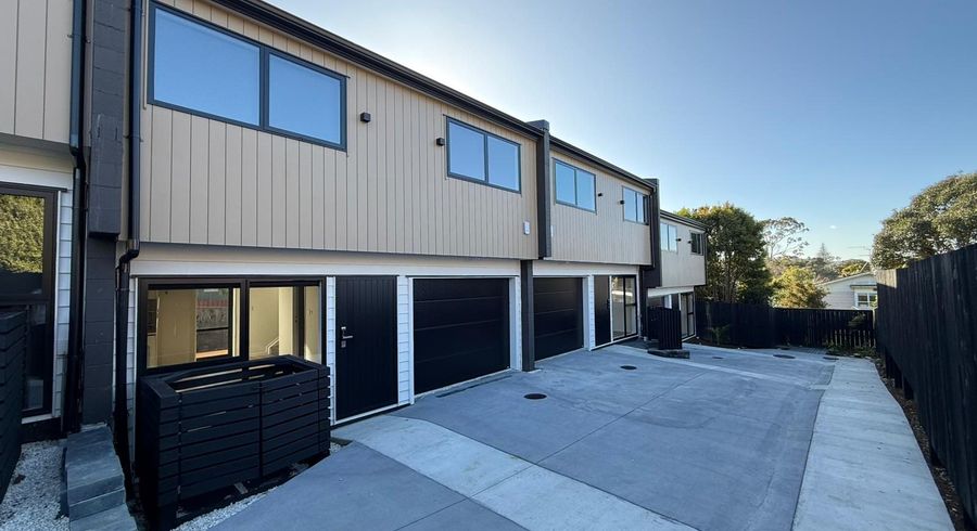  at 16 Jade Avenue, Pakuranga Heights, Manukau City, Auckland