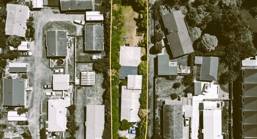  at 11 Glen Road, Ranui, Auckland