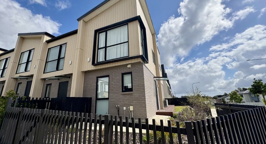  at 1 Rana Road, Flat Bush, Manukau City, Auckland