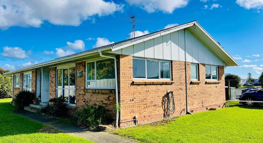  at 1/302 Rosebank Road, Avondale, Auckland City, Auckland