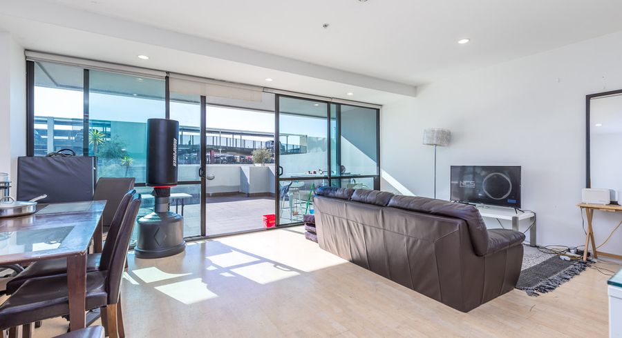  at 501/18 Beach Road, Auckland Central, Auckland