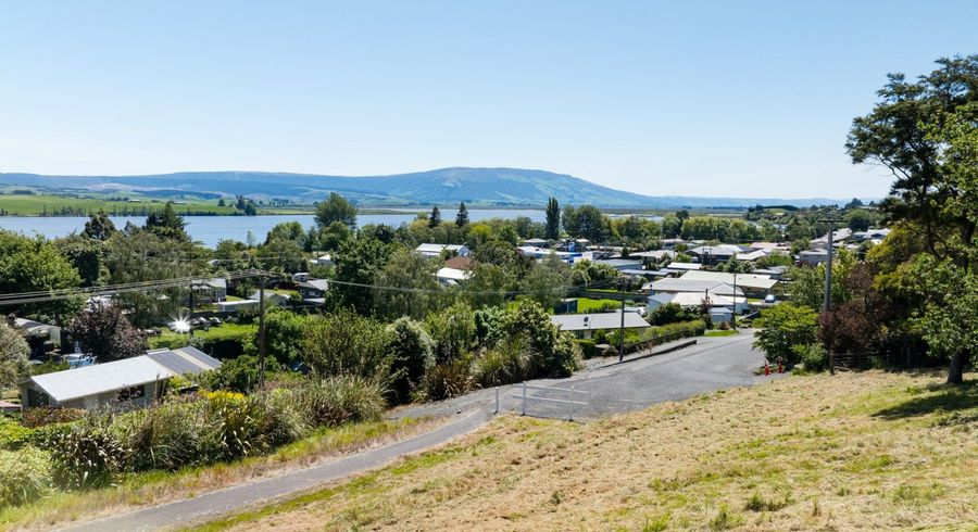  at 19 Castle Street, Waihola, Clutha, Otago
