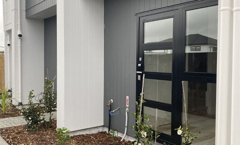  at 10/148 Lincoln Road, Henderson, Waitakere City, Auckland