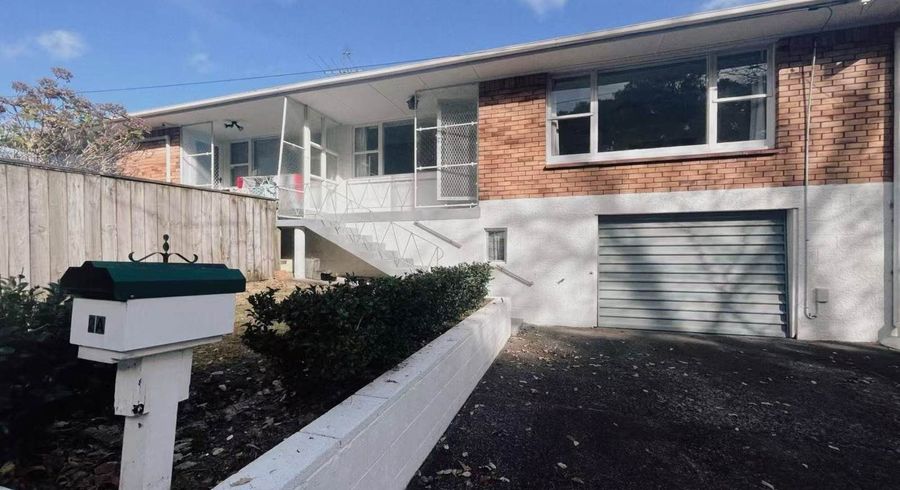  at 2A Oak Street, Royal Oak, Auckland City, Auckland