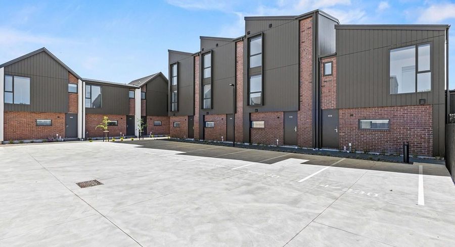  at 2/226 Blenheim Road, Riccarton, Christchurch City, Canterbury