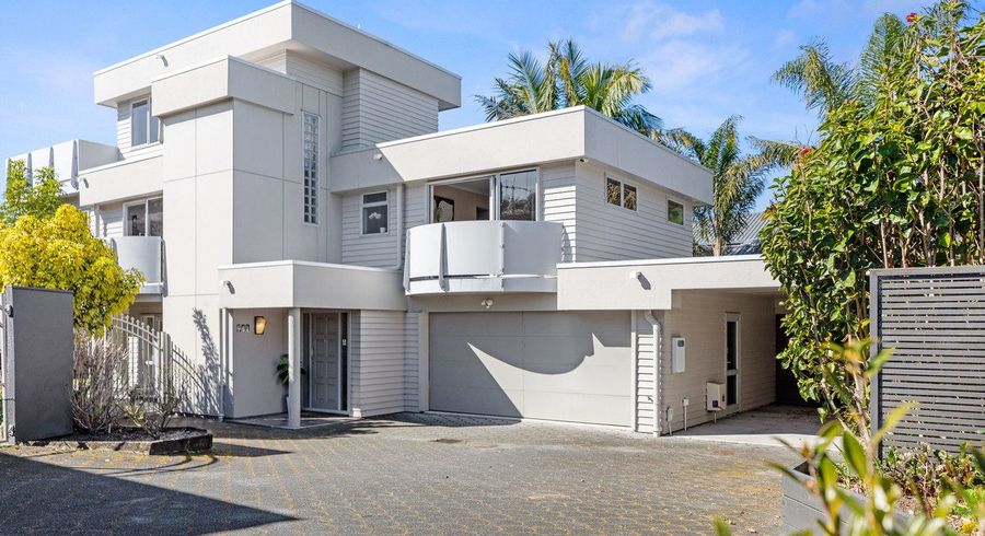  at 75a Thirteenth Avenue, Avenues, Tauranga, Bay Of Plenty