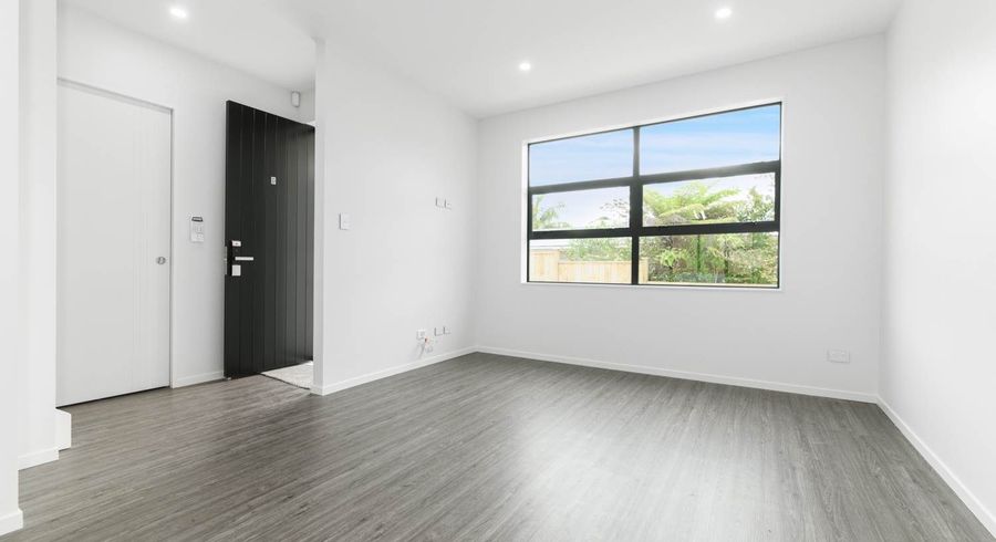  at 44A Godley Road, Green Bay, Waitakere City, Auckland