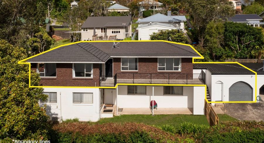  at 2/25 Seaview Terrace, Mount Albert, Auckland