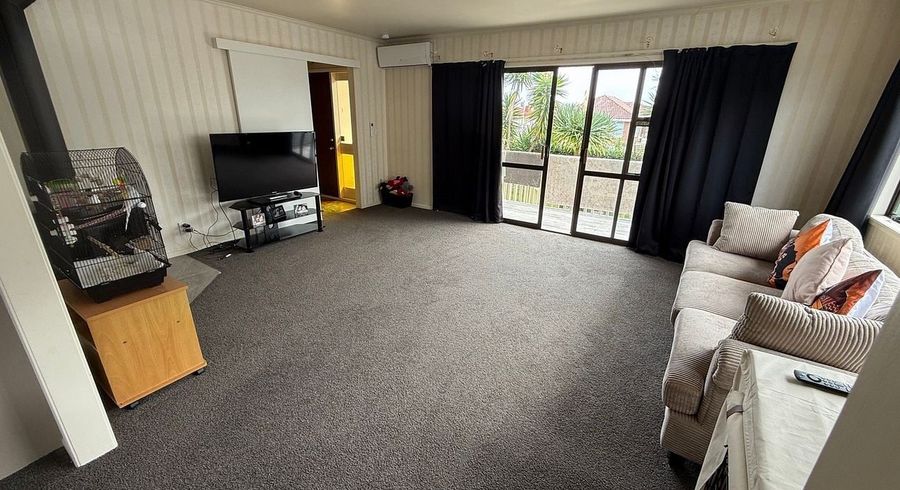  at 62 Bradbury Road, Botany Downs, Manukau City, Auckland