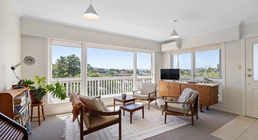  at 2/8 Geraldine Place, Kohimarama, Auckland City, Auckland